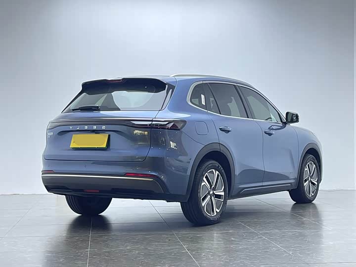 Фото 3 - Geely Galaxy Starship 7