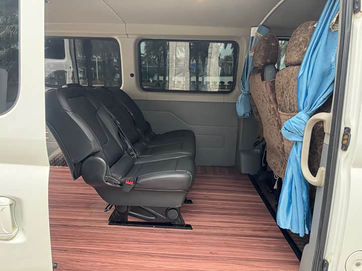 Фото 8 - Maxus V80