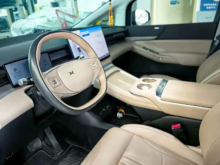 Фото 5 - XPeng X9