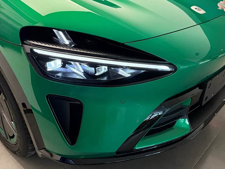 Фото 3 - Xiaomi YU7