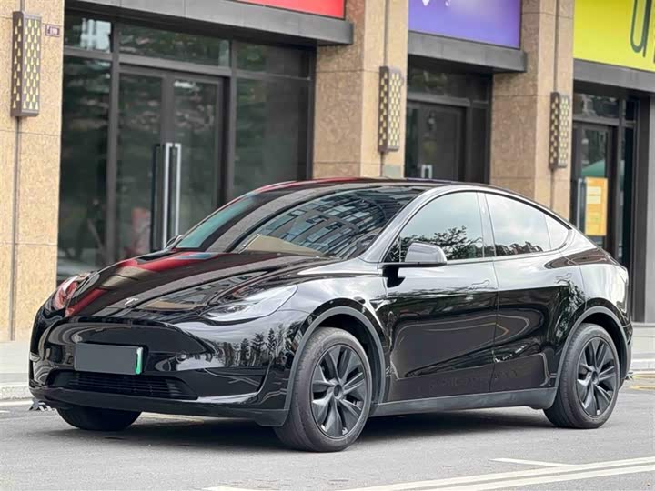 Фото 1 - Tesla Model Y