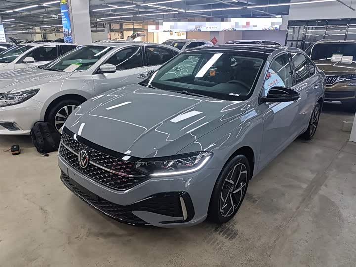 Фото 1 - Volkswagen Lavida