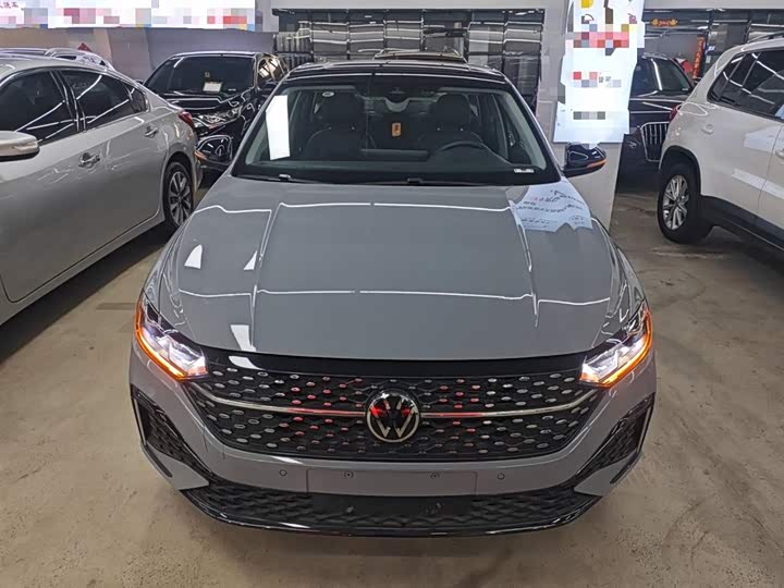 Фото 3 - Volkswagen Lavida