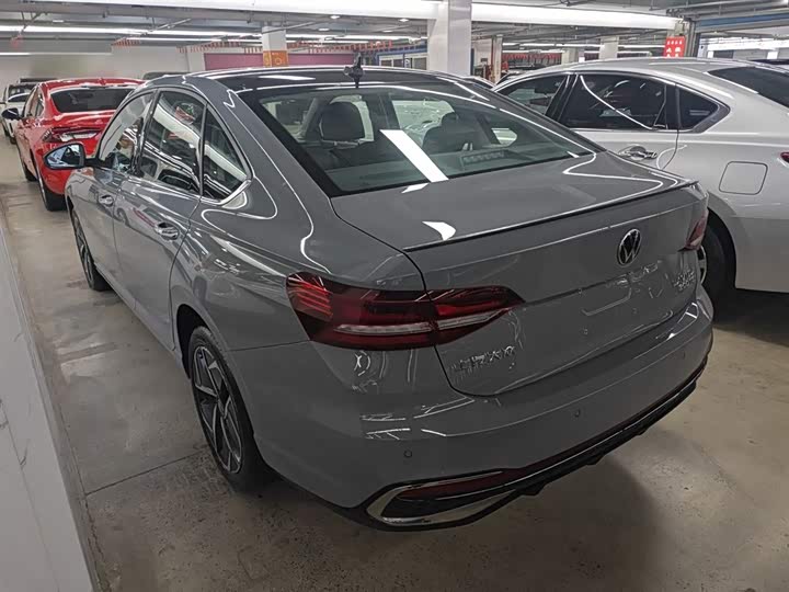 Фото 5 - Volkswagen Lavida