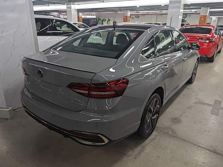 Фото 7 - Volkswagen Lavida