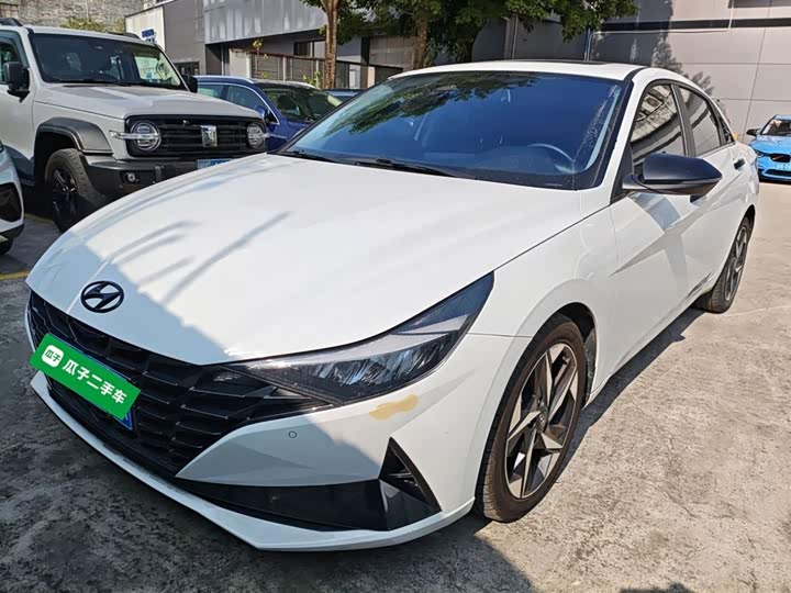Фото 1 - Hyundai Elantra N line