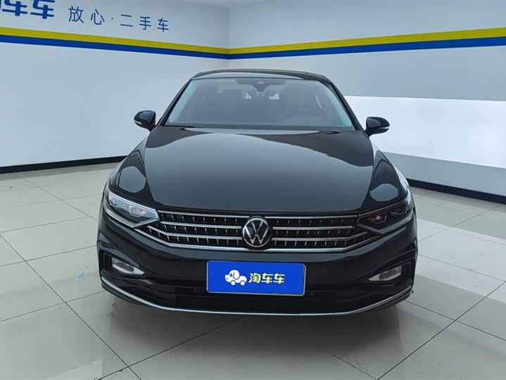 Фото 2 - Volkswagen Magotan