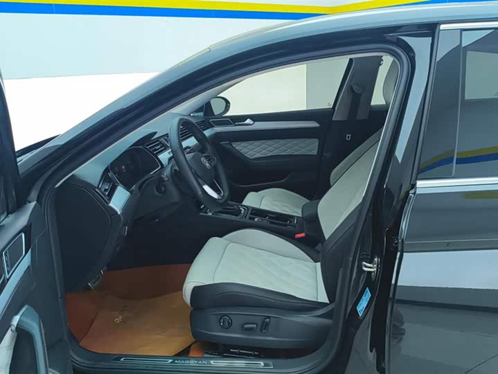 Фото 9 - Volkswagen Magotan