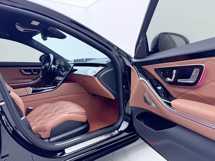 Фото 6 - Mercedes-Benz Maybach S-Class