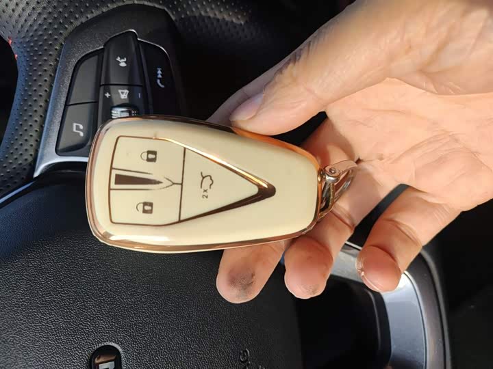 Фото 9 - Changan Oshan X5