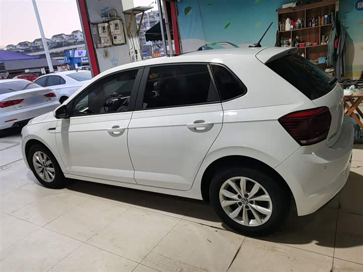 Фото 5 - Volkswagen Polo