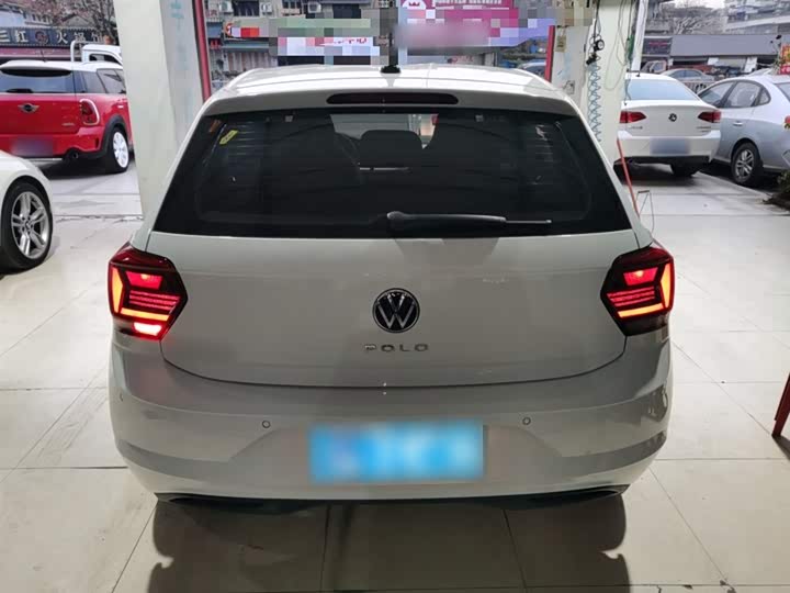 Фото 6 - Volkswagen Polo