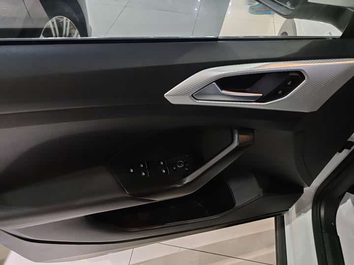 Фото 4 - Volkswagen Tacqua