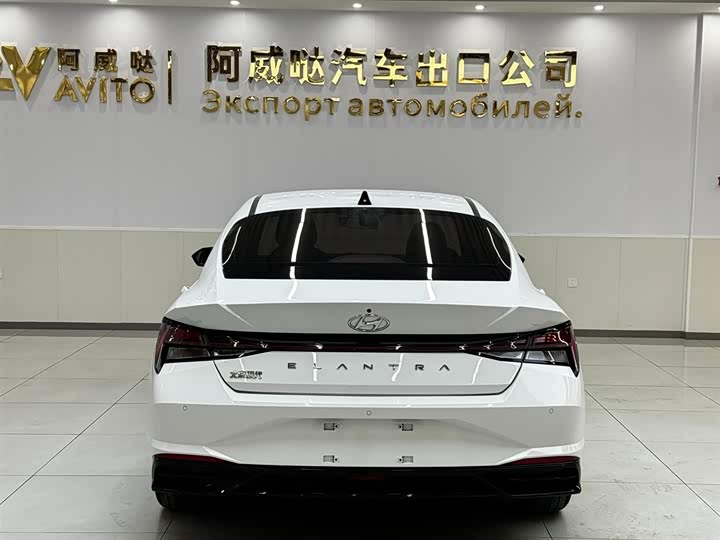 Фото 4 - Hyundai Elantra N line