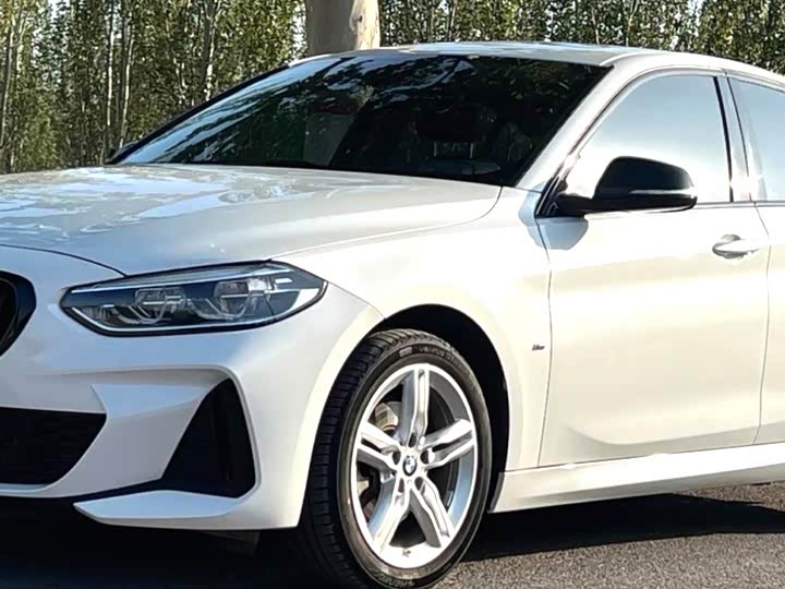 Фото 3 - BMW 1 Series