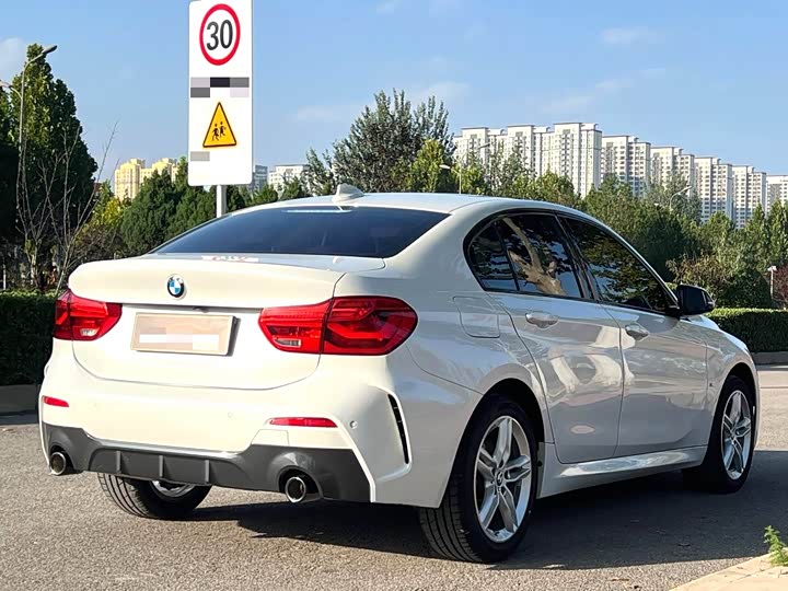 Фото 4 - BMW 1 Series