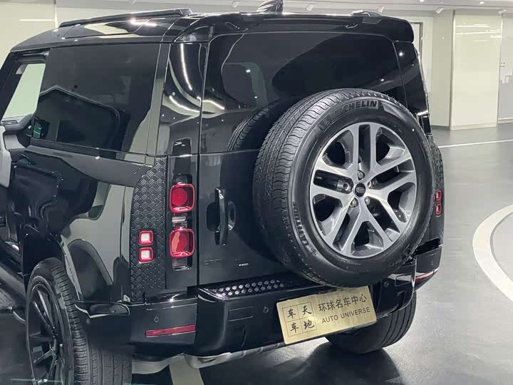 Фото 4 - Land Rover Defender