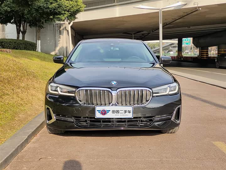 Фото 2 - BMW 5 Series