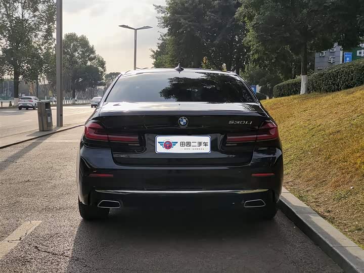 Фото 5 - BMW 5 Series