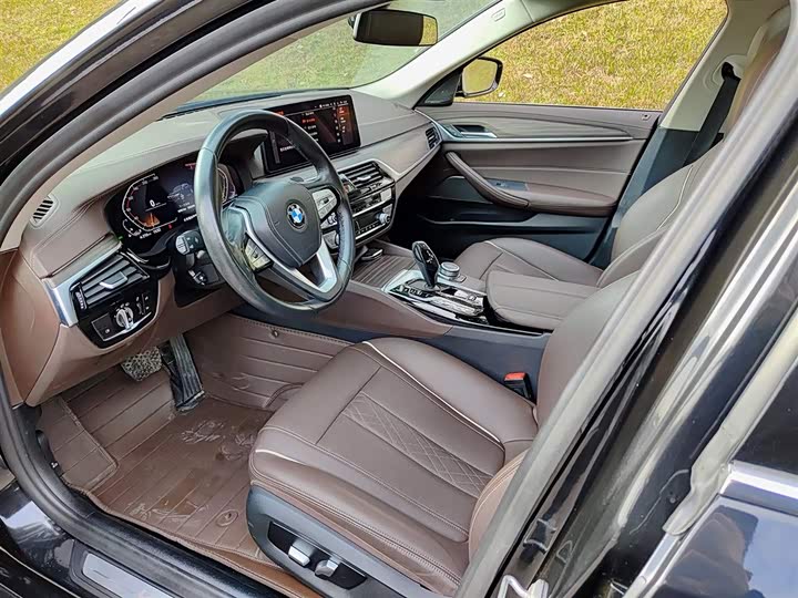 Фото 7 - BMW 5 Series