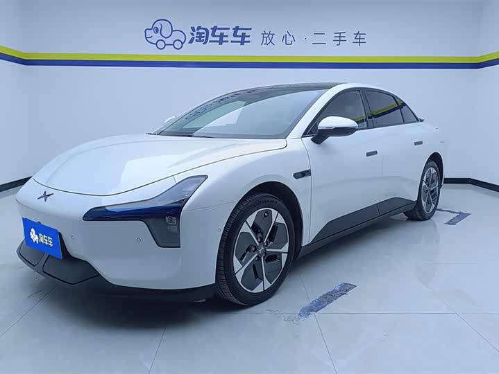 Фото 1 - XPeng Mona M03