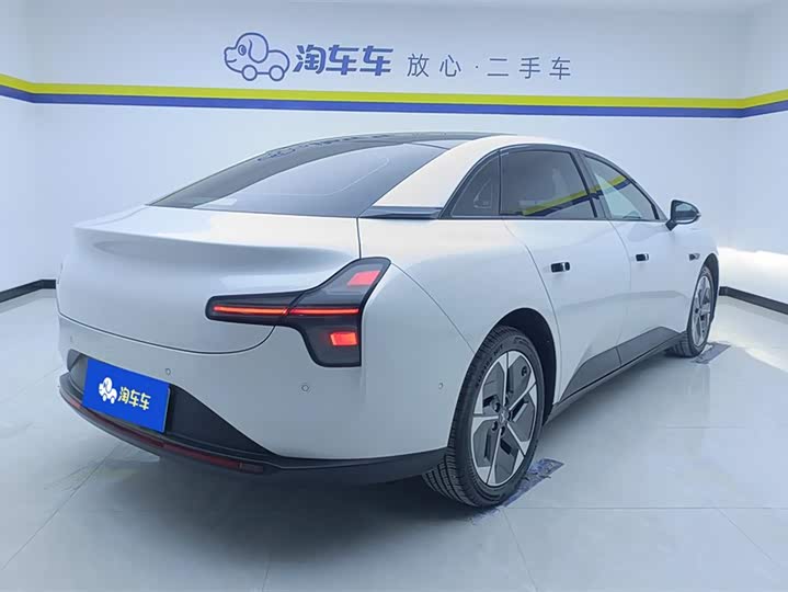 Фото 3 - XPeng Mona M03