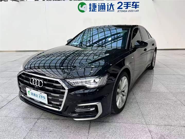 Фото 1 - Audi A6L