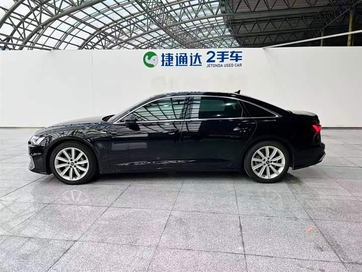 Фото 5 - Audi A6L