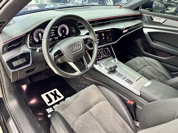 Фото 4 - Audi A6L