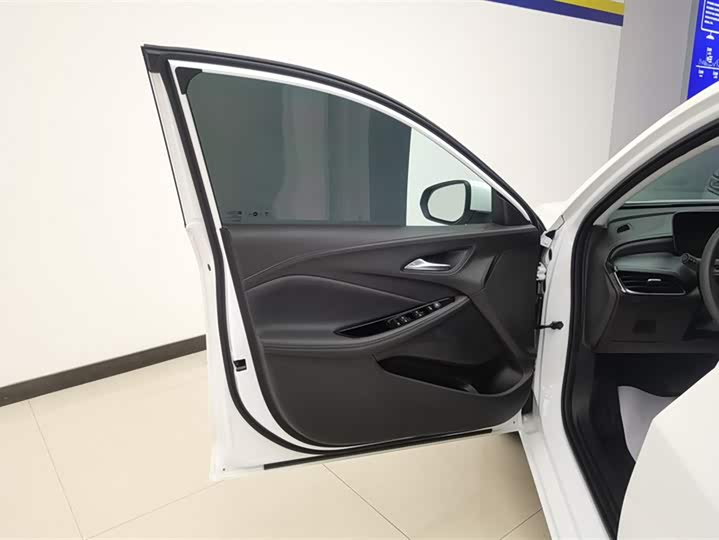 Фото 7 - Buick Verano