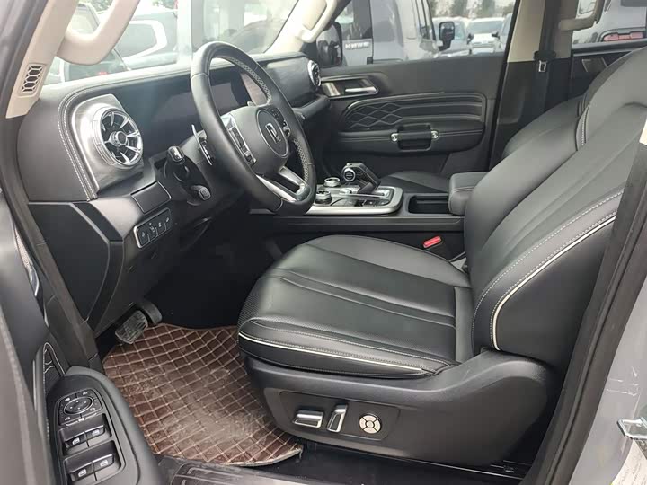 Фото 7 - Tank 300