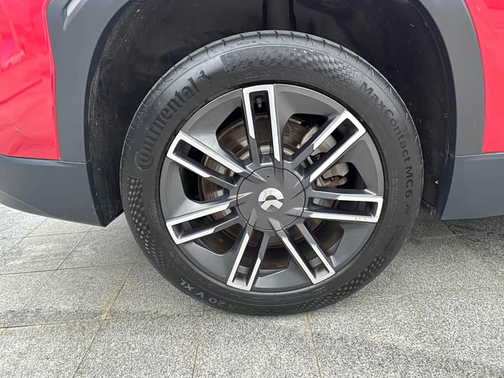 Фото 7 - Nio ES6