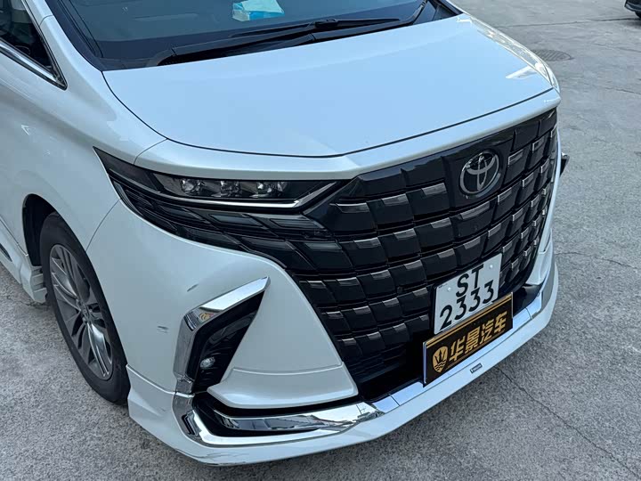 Фото 2 - Toyota Alphard