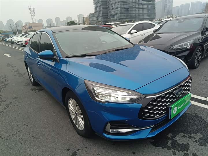 Фото 4 - Ford Focus