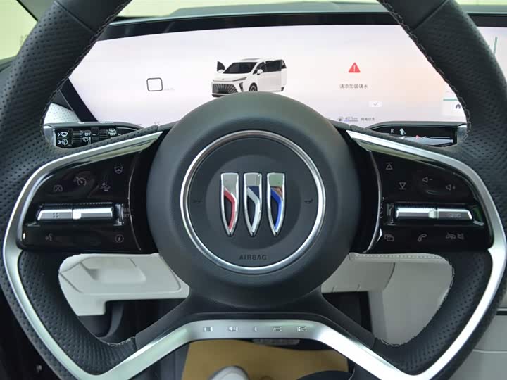 Фото 8 - Buick GL8 Hybrid