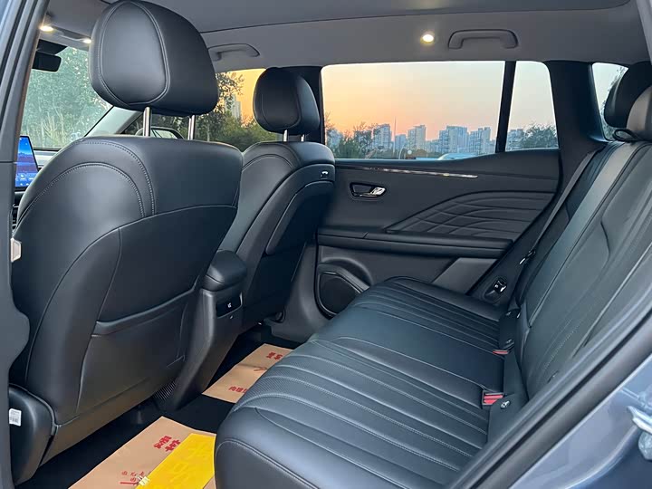 Фото 6 - GAC Aion V