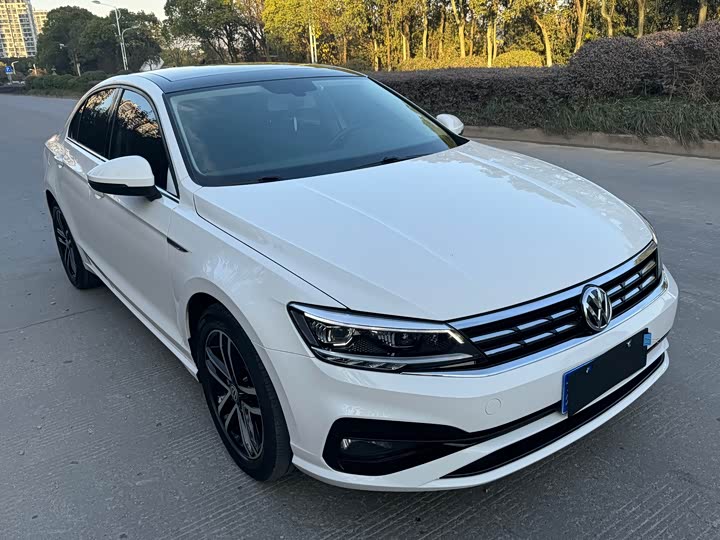 Фото 3 - Volkswagen Lamando L