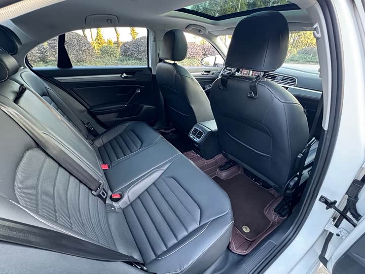 Фото 6 - Volkswagen Lamando L