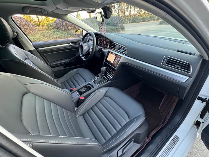 Фото 7 - Volkswagen Lamando L