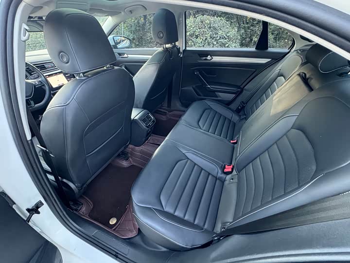 Фото 8 - Volkswagen Lamando L