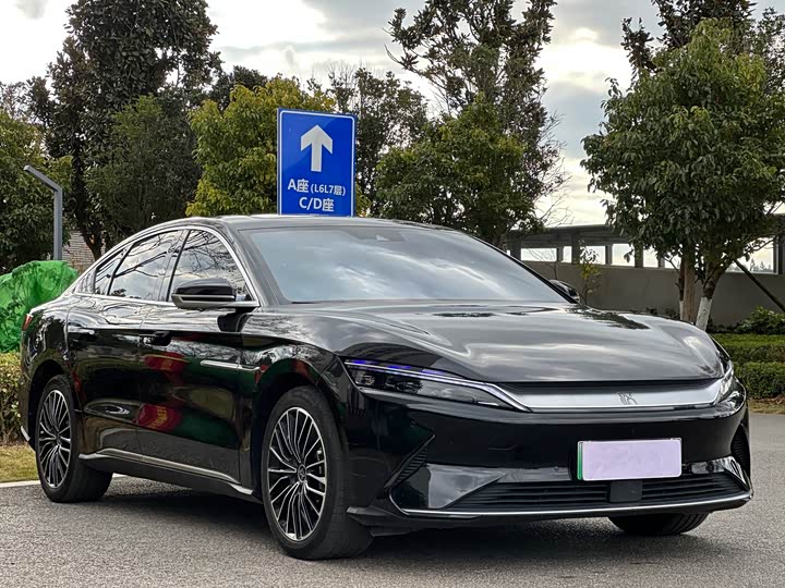 Фото 3 - BYD Han