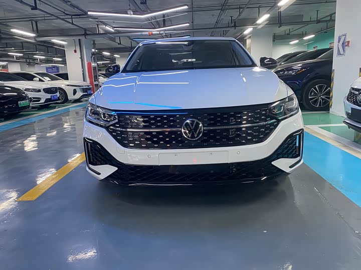 Фото 2 - Volkswagen Lavida