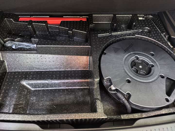 Фото 7 - Nissan Ariya EV