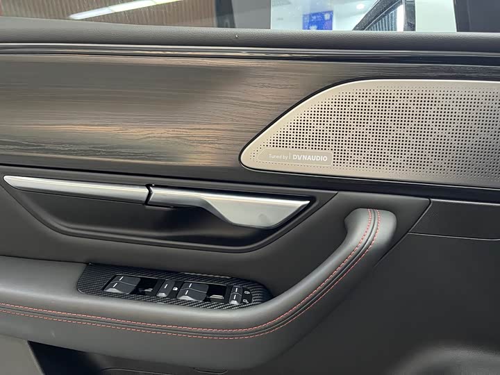 Фото 7 - XPeng P7