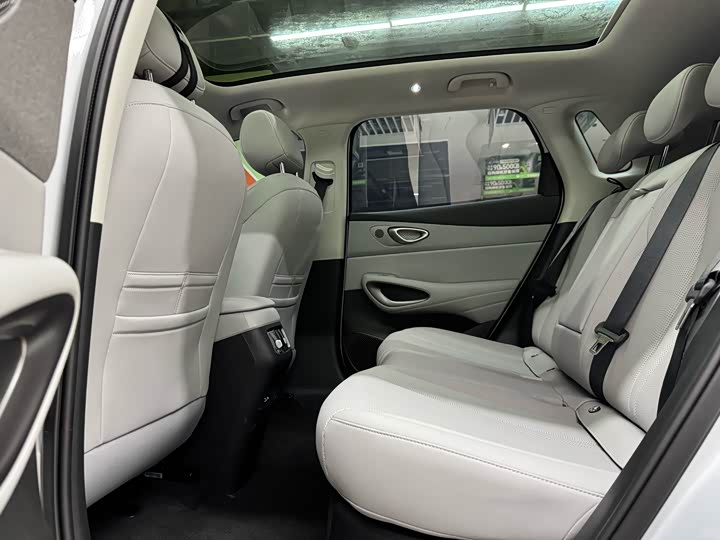 Фото 9 - BYD Sea Lion 05 EV