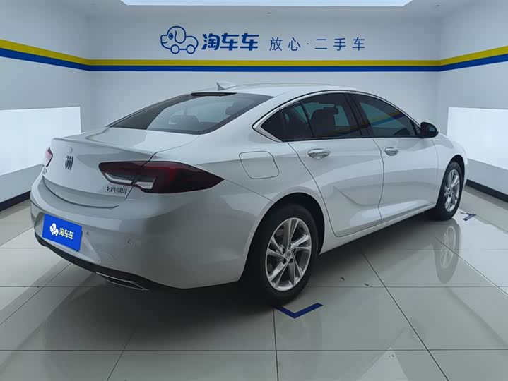 Фото 3 - Buick Regal