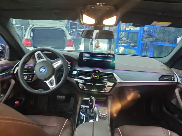Фото 7 - BMW 5 Series Hybrid