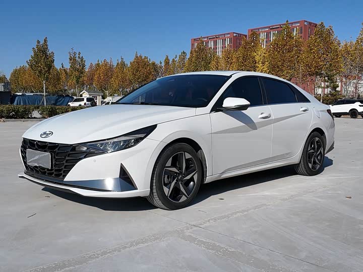 Фото 1 - Hyundai Elantra N line