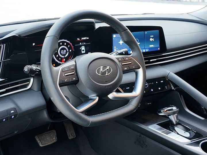 Фото 7 - Hyundai Elantra N line