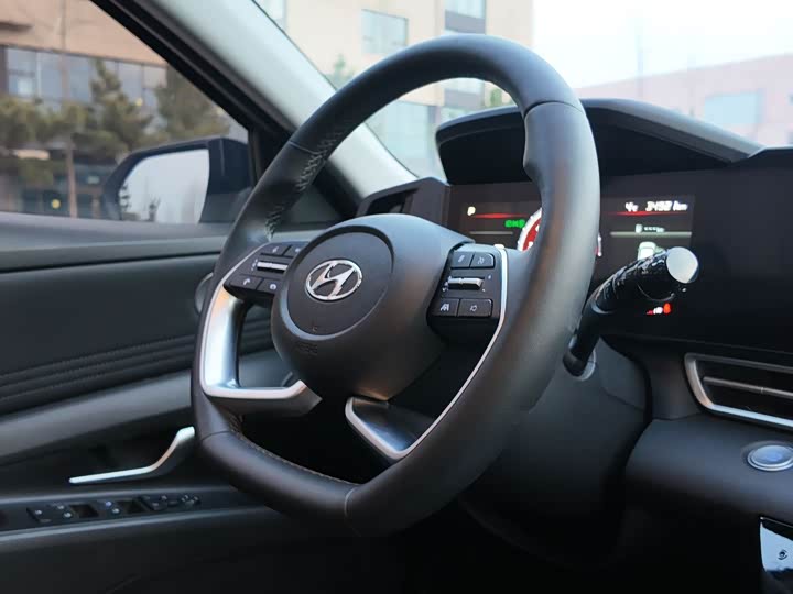 Фото 9 - Hyundai Elantra N line